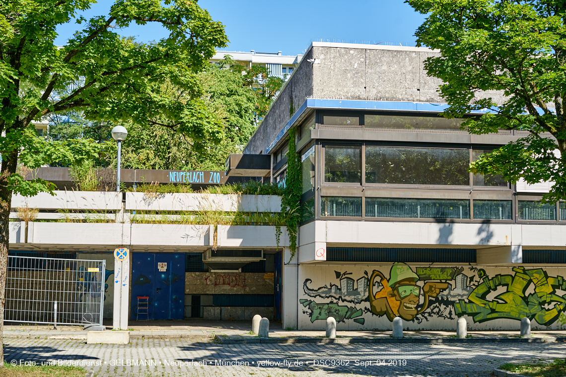 04.09.2019 - Einkaufs- und Wohnzentrum Quiddestraße in Neuperlach